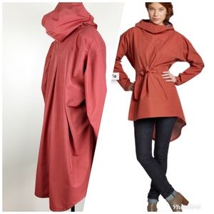 Nau Poncho Via Rain Jacket burnt orange EUC
